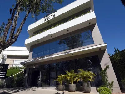 Parte externa Clínica Santorini